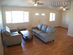williams-construction-hilo-livingroom-1.jpg