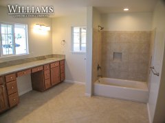 williams-construction-hilo-master-bathroom-1.jpg